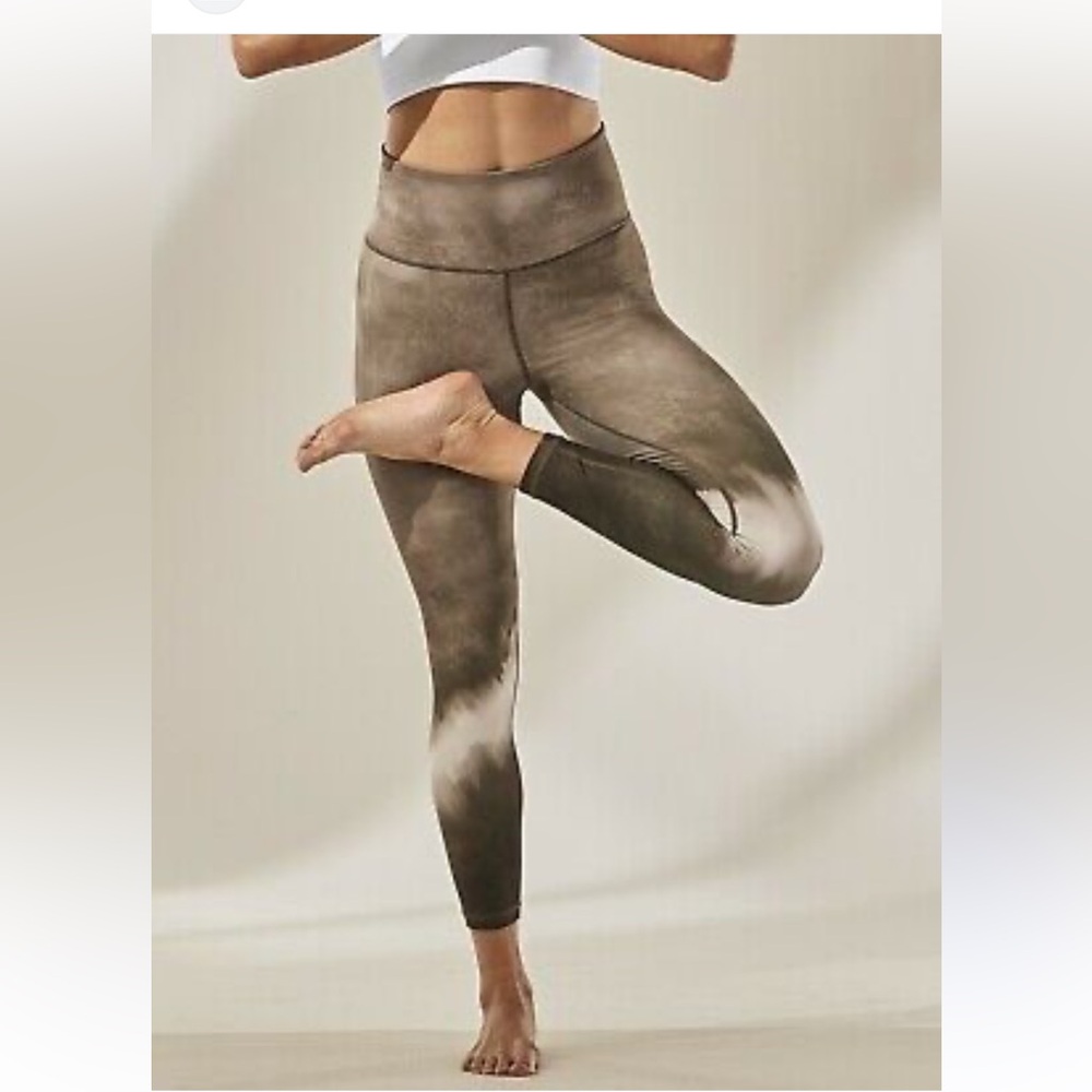 ATHLETA Elation Watercolor Stripe 7/8 Tight In Neutral Color Sz:XS